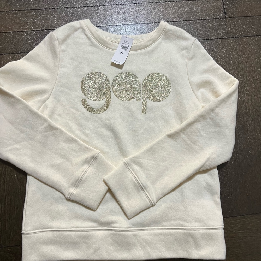 Gap , size L 10. New.